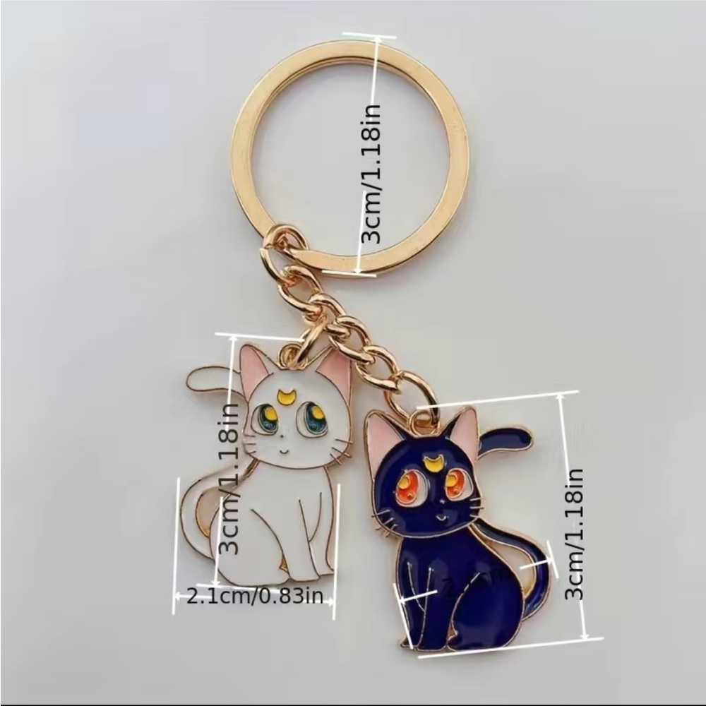 Sailor Moon Keychain - Picture 2 of 5